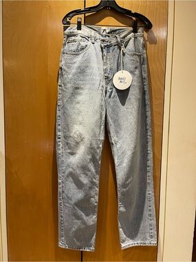 Princess Polly light blue denim jeans size 6 NWT
